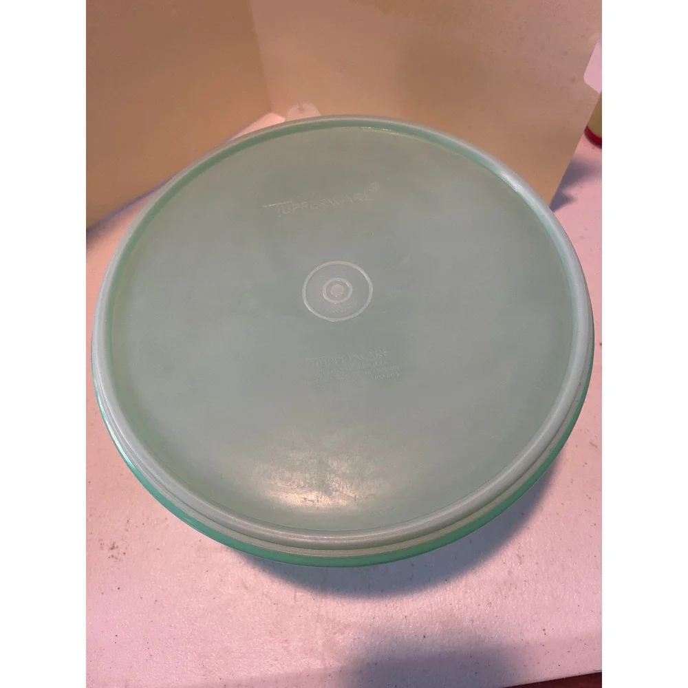 Vintage Tupperware Wonderlier Nesting Bowls Set of 3 Pastel Yellow Peach Green
